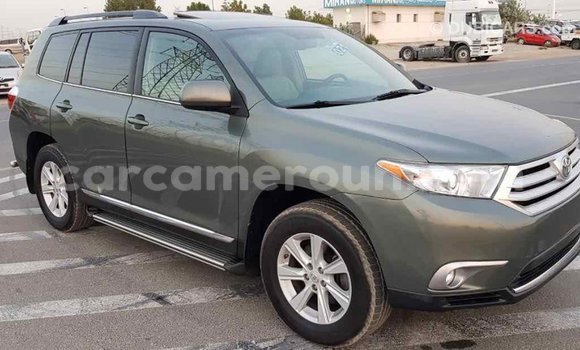 Buy Import Toyota Highlander Green Car in Import - Dubai in Adamawa Buy Import Toyota Highlander Green Car in Import - Dubai in Adamawa