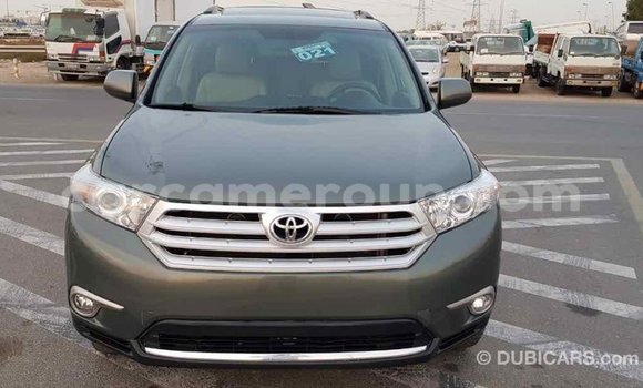 Buy Import Toyota Highlander Green Car in Import - Dubai in Adamawa Buy Import Toyota Highlander Green Car in Import - Dubai in Adamawa