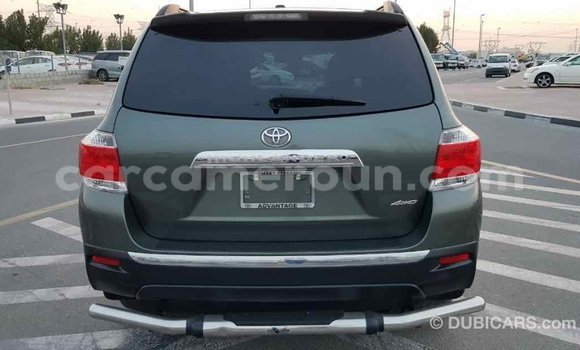 Buy Import Toyota Highlander Green Car in Import - Dubai in Adamawa Buy Import Toyota Highlander Green Car in Import - Dubai in Adamawa