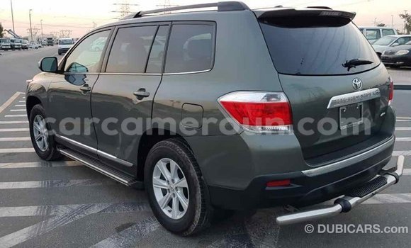 Buy Import Toyota Highlander Green Car in Import - Dubai in Adamawa Buy Import Toyota Highlander Green Car in Import - Dubai in Adamawa