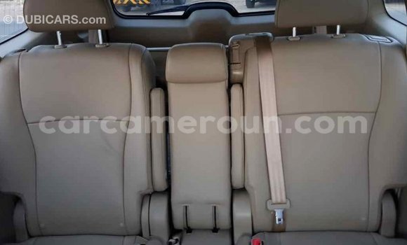 Buy Import Toyota Highlander Green Car in Import - Dubai in Adamawa Buy Import Toyota Highlander Green Car in Import - Dubai in Adamawa