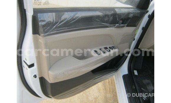 Acheter Import Voiture Hyundai Elantra Blanc à Import - Dubai, Adamawa Acheter Import Voiture Hyundai Elantra Blanc à Import - Dubai, Adamawa