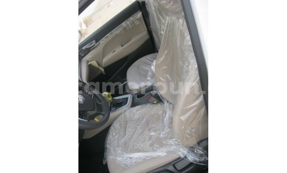 Acheter Import Voiture Hyundai Elantra Blanc à Import - Dubai, Adamawa Acheter Import Voiture Hyundai Elantra Blanc à Import - Dubai, Adamawa