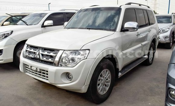 Buy Import Mitsubishi Pajero White Car in Import - Dubai in Adamawa Buy Import Mitsubishi Pajero White Car in Import - Dubai in Adamawa
