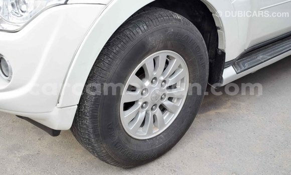 Buy Import Mitsubishi Pajero White Car in Import - Dubai in Adamawa Buy Import Mitsubishi Pajero White Car in Import - Dubai in Adamawa