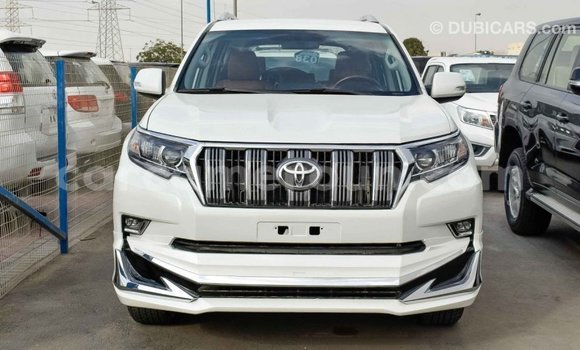 Acheter Import Voiture Toyota Prado Blanc à Import - Dubai, Adamawa Acheter Import Voiture Toyota Prado Blanc à Import - Dubai, Adamawa