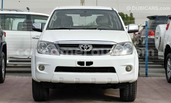Acheter Import Voiture Toyota Fortuner Blanc à Import - Dubai, Adamawa Acheter Import Voiture Toyota Fortuner Blanc à Import - Dubai, Adamawa
