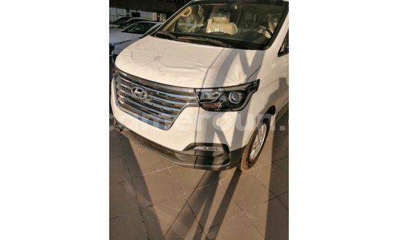 Sayi Imported Hyundai Accent White Mota in Import - Dubai a Adamawa Sayi Imported Hyundai Accent White Mota in Import - Dubai a Adamawa