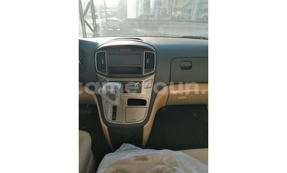 Sayi Imported Hyundai Accent White Mota in Import - Dubai a Adamawa Sayi Imported Hyundai Accent White Mota in Import - Dubai a Adamawa