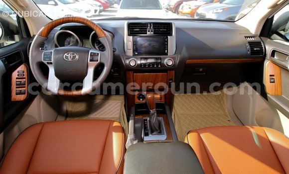 Acheter Import Voiture Toyota Prado Blanc à Import - Dubai, Adamawa Acheter Import Voiture Toyota Prado Blanc à Import - Dubai, Adamawa