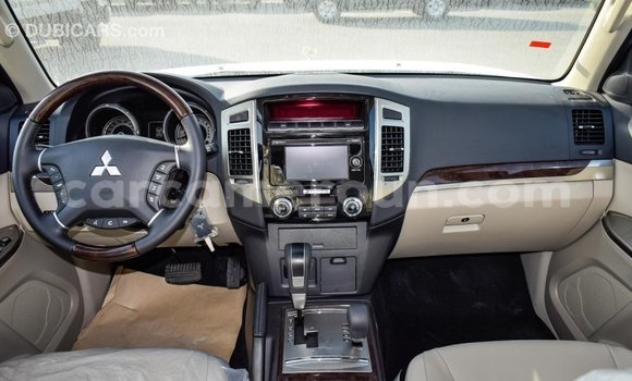 Sayi Imported Mitsubishi Pajero White Mota in Import - Dubai a Adamawa Sayi Imported Mitsubishi Pajero White Mota in Import - Dubai a Adamawa