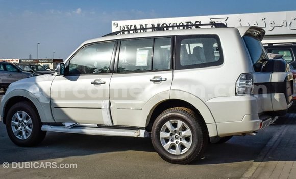 Sayi Imported Mitsubishi Pajero White Mota in Import - Dubai a Adamawa Sayi Imported Mitsubishi Pajero White Mota in Import - Dubai a Adamawa