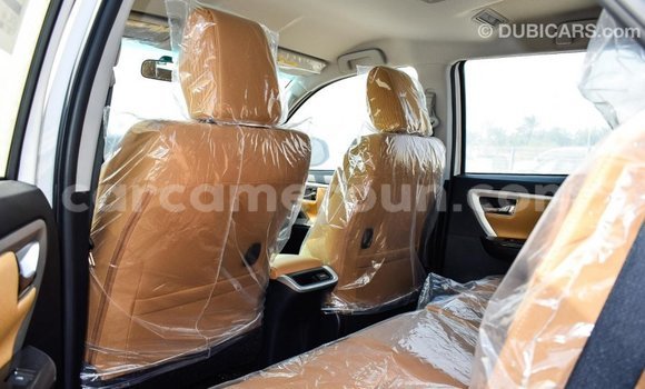 Acheter Import Voiture Toyota Fortuner Blanc à Import - Dubai, Adamawa Acheter Import Voiture Toyota Fortuner Blanc à Import - Dubai, Adamawa