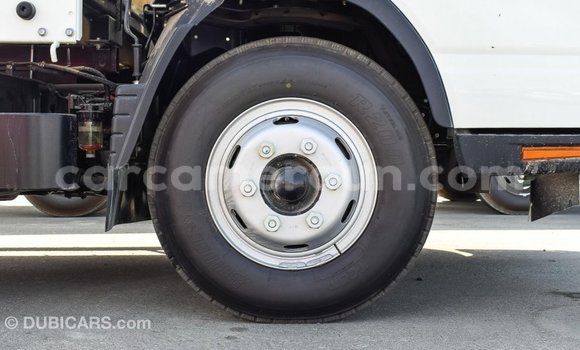 Acheter Import Voiture Mitsubishi Carisma Blanc à Import - Dubai, Adamawa Acheter Import Voiture Mitsubishi Carisma Blanc à Import - Dubai, Adamawa