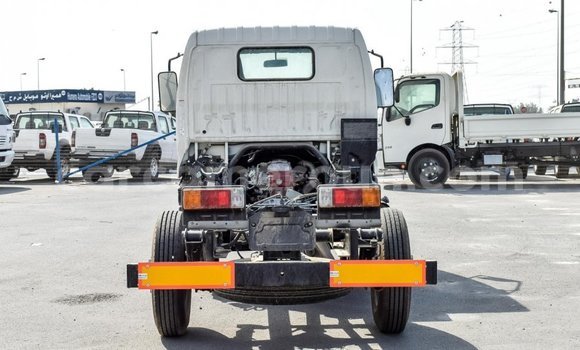 Sayi Imported Hino 300 Series White Babbar mota in Import - Dubai a Adamawa Sayi Imported Hino 300 Series White Babbar mota in Import - Dubai a Adamawa