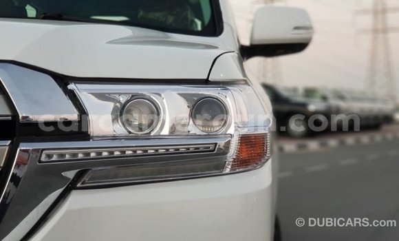Buy Import Toyota Land Cruiser White Car in Import - Dubai in Adamawa Buy Import Toyota Land Cruiser White Car in Import - Dubai in Adamawa
