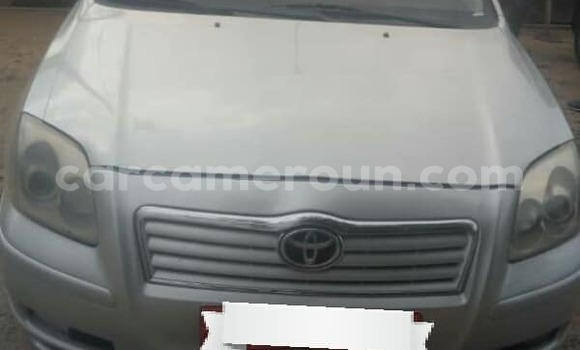 Sayi Na hannu Toyota Avensis Azurfa Mota in Yaounde a Babban Kamaru Sayi Na hannu Toyota Avensis Azurfa Mota in Yaounde a Babban Kamaru