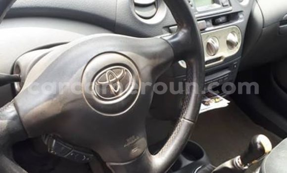 Sayi Na hannu Toyota Yaris Black Mota in Yaounde a Babban Kamaru Sayi Na hannu Toyota Yaris Black Mota in Yaounde a Babban Kamaru