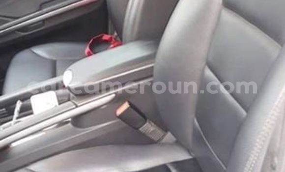 Sayi Na hannu Mercedes‒Benz ML–Class White Mota in Yaounde a Babban Kamaru Sayi Na hannu Mercedes‒Benz ML–Class White Mota in Yaounde a Babban Kamaru