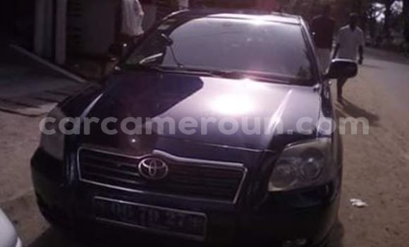Sayi Na hannu Toyota Avensis Blue Mota in Yaounde a Babban Kamaru Sayi Na hannu Toyota Avensis Blue Mota in Yaounde a Babban Kamaru
