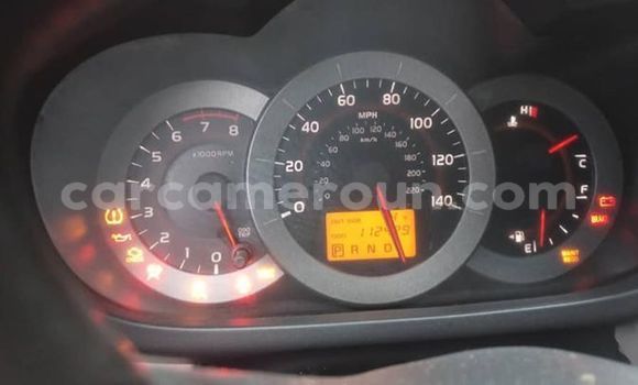 Sayi Na hannu Toyota RAV4 Black Mota in Yaounde a Babban Kamaru Sayi Na hannu Toyota RAV4 Black Mota in Yaounde a Babban Kamaru