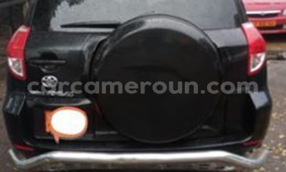 Sayi Na hannu Toyota RAV4 Black Mota in Yaounde a Babban Kamaru Sayi Na hannu Toyota RAV4 Black Mota in Yaounde a Babban Kamaru