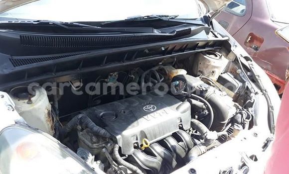 Sayi Na hannu Toyota Verso White Mota in Yaounde a Babban Kamaru Sayi Na hannu Toyota Verso White Mota in Yaounde a Babban Kamaru