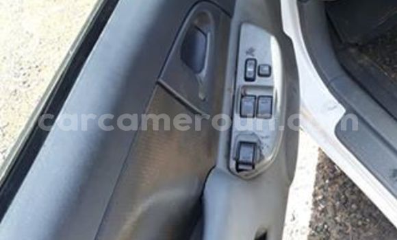 Sayi Na hannu Toyota Verso White Mota in Yaounde a Babban Kamaru Sayi Na hannu Toyota Verso White Mota in Yaounde a Babban Kamaru