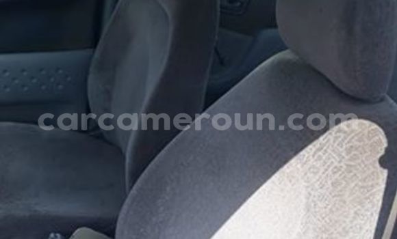 Sayi Na hannu Toyota Verso White Mota in Yaounde a Babban Kamaru Sayi Na hannu Toyota Verso White Mota in Yaounde a Babban Kamaru