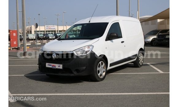 Sayi Imported Renault Dokker White Mota in Import - Dubai a Adamawa