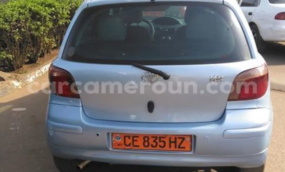 Sayi Na hannu Toyota Yaris Blue Mota in Yaounde a Babban Kamaru Sayi Na hannu Toyota Yaris Blue Mota in Yaounde a Babban Kamaru