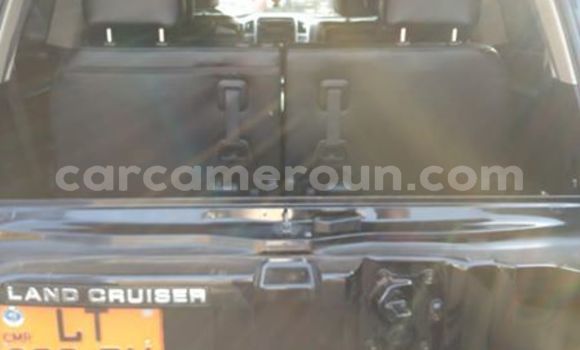 Sayi Na hannu Toyota Land Cruiser Black Mota in Yaounde a Babban Kamaru Sayi Na hannu Toyota Land Cruiser Black Mota in Yaounde a Babban Kamaru