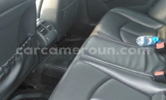 Sayi Na hannu Mercedes‒Benz E-klasse Black Mota in Yaounde a Babban Kamaru Sayi Na hannu Mercedes‒Benz E-klasse Black Mota in Yaounde a Babban Kamaru