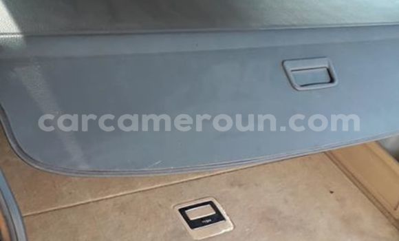 Sayi Na hannu Volkswagen Passat Blue Mota in Yaounde a Babban Kamaru Sayi Na hannu Volkswagen Passat Blue Mota in Yaounde a Babban Kamaru