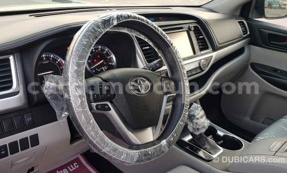 Acheter Import Voiture Toyota Highlander Autre à Import - Dubai, Adamawa Acheter Import Voiture Toyota Highlander Autre à Import - Dubai, Adamawa
