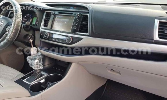 Acheter Import Voiture Toyota Highlander Autre à Import - Dubai, Adamawa Acheter Import Voiture Toyota Highlander Autre à Import - Dubai, Adamawa