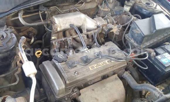 Sayi Na hannu Toyota Avensis Black Mota in Yaounde a Babban Kamaru Sayi Na hannu Toyota Avensis Black Mota in Yaounde a Babban Kamaru