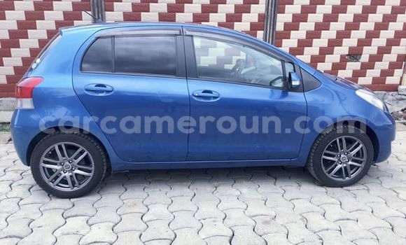 Sayi Na hannu Toyota Yaris Blue Mota in Douala a Ƙasar Kamaru Sayi Na hannu Toyota Yaris Blue Mota in Douala a Ƙasar Kamaru