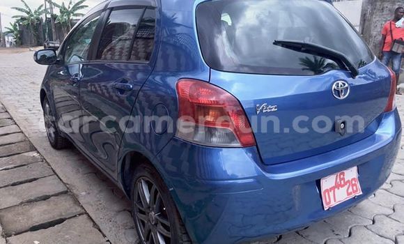 Sayi Na hannu Toyota Yaris Blue Mota in Douala a Ƙasar Kamaru Sayi Na hannu Toyota Yaris Blue Mota in Douala a Ƙasar Kamaru