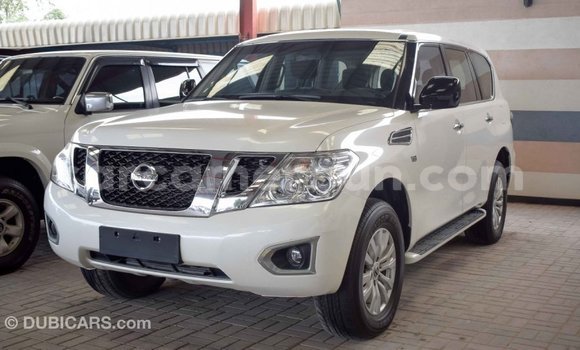 Acheter Import Voiture Nissan Patrol Blanc à Import - Dubai, Adamawa Acheter Import Voiture Nissan Patrol Blanc à Import - Dubai, Adamawa