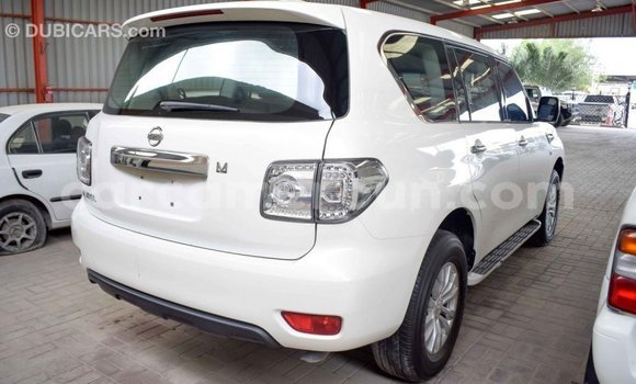 Acheter Import Voiture Nissan Patrol Blanc à Import - Dubai, Adamawa Acheter Import Voiture Nissan Patrol Blanc à Import - Dubai, Adamawa