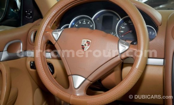Acheter Import Voiture Porsche Cayenne Vert à Import - Dubai, Adamawa Acheter Import Voiture Porsche Cayenne Vert à Import - Dubai, Adamawa