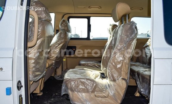 Acheter Import Voiture Hyundai Accent Blanc à Import - Dubai, Adamawa Acheter Import Voiture Hyundai Accent Blanc à Import - Dubai, Adamawa