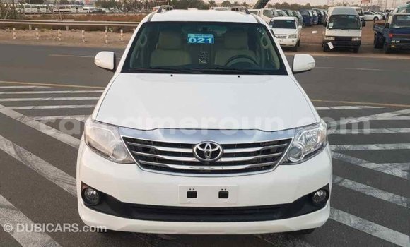 Buy Import Toyota Fortuner White Car in Import - Dubai in Adamawa Buy Import Toyota Fortuner White Car in Import - Dubai in Adamawa