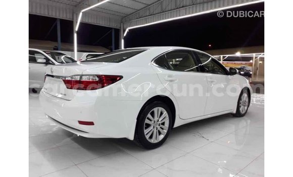 Sayi Imported Lexus ES White Mota in Import - Dubai a Adamawa Sayi Imported Lexus ES White Mota in Import - Dubai a Adamawa
