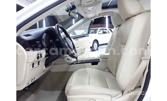 Sayi Imported Lexus ES White Mota in Import - Dubai a Adamawa Sayi Imported Lexus ES White Mota in Import - Dubai a Adamawa
