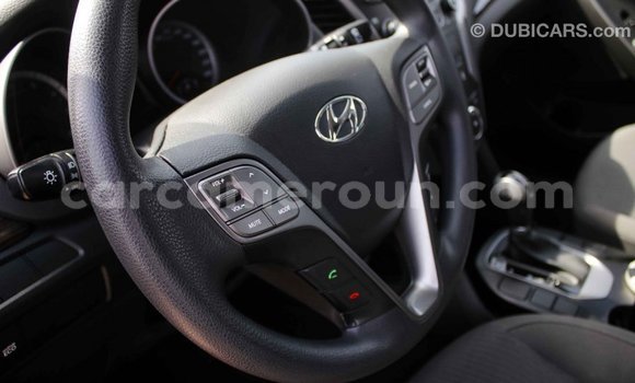 Acheter Import Voiture Hyundai Santa Fe Noir à Import - Dubai, Adamawa Acheter Import Voiture Hyundai Santa Fe Noir à Import - Dubai, Adamawa
