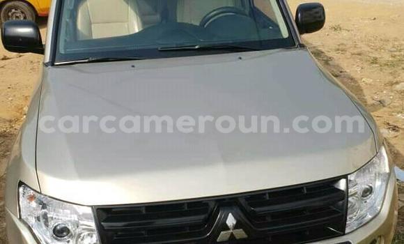 Acheter Occasion Voiture Mitsubishi Pajero Beige à Douala, Littoral Cameroon Acheter Occasion Voiture Mitsubishi Pajero Beige à Douala, Littoral Cameroon