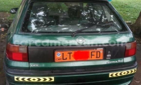 Acheter Occasion Voiture Opel Astra Vert à Douala, Littoral Cameroon