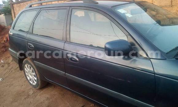 Acheter Occasion Voiture Toyota Avensis Bleu à Douala, Littoral Cameroon Acheter Occasion Voiture Toyota Avensis Bleu à Douala, Littoral Cameroon